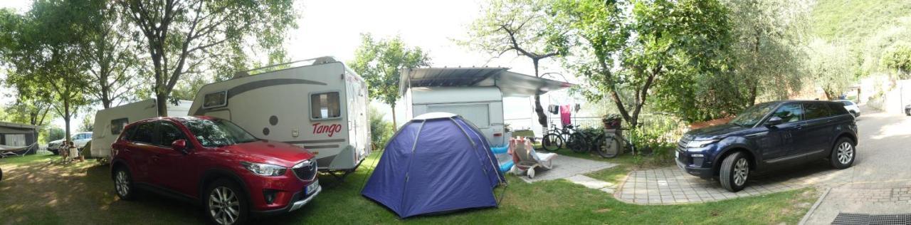מאלצ'סינה Camping Alpino - Nature Village מראה חיצוני תמונה